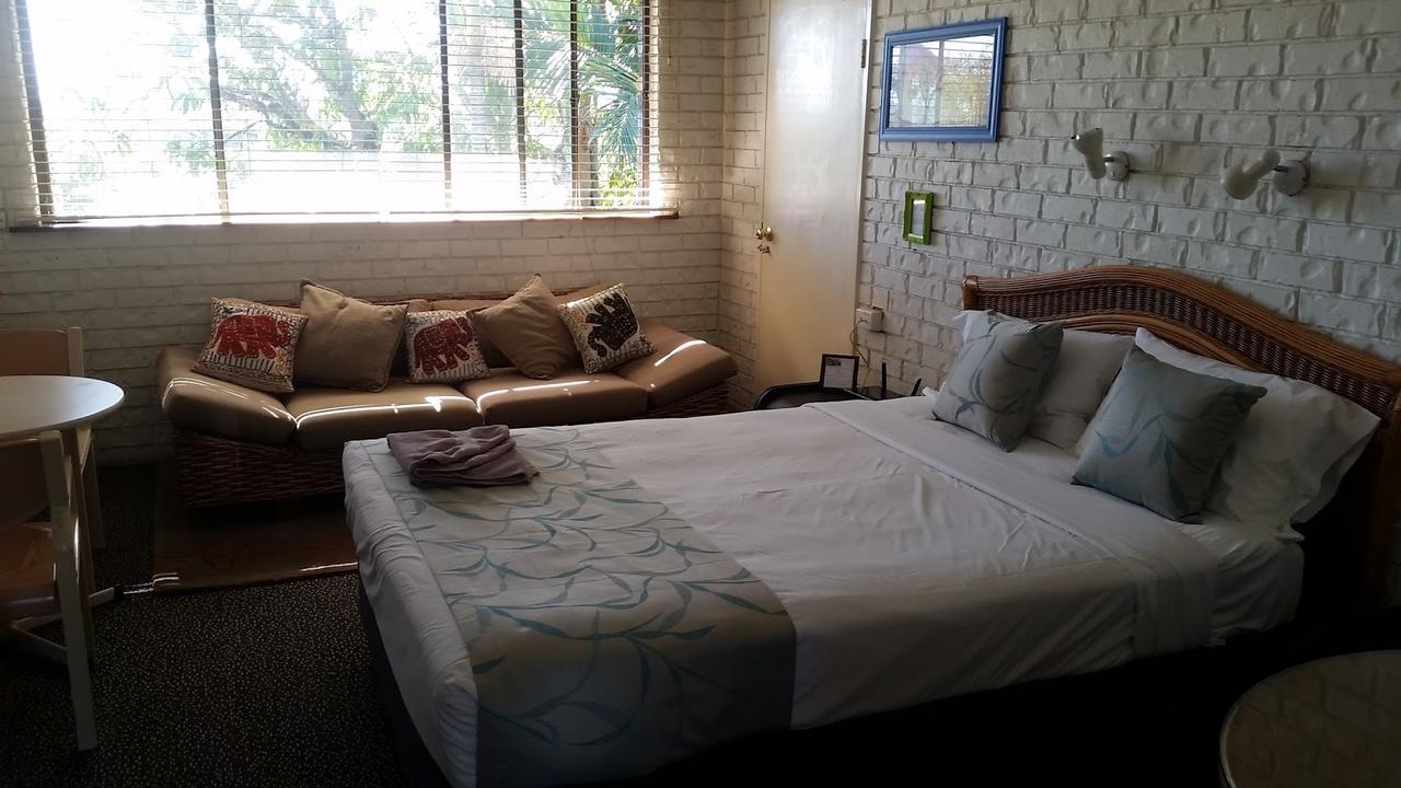 Holland Park Motel Brisbane Buitenkant foto